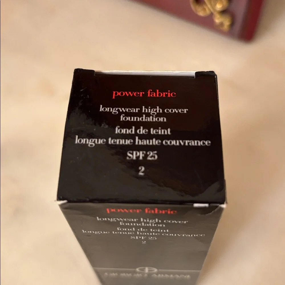 Giorgio Armani Power Fabric longwear high cover foundation SPF 25, 2